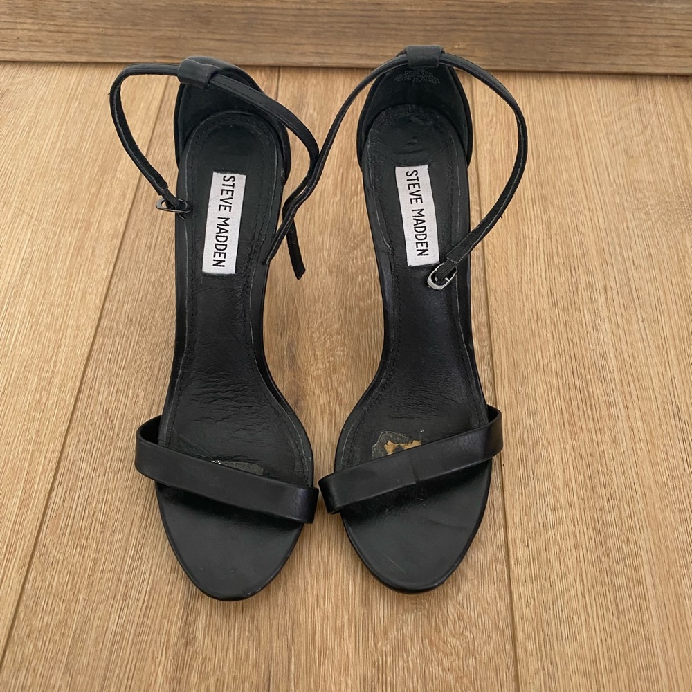 Steve Madden Classic Strap Black Heel